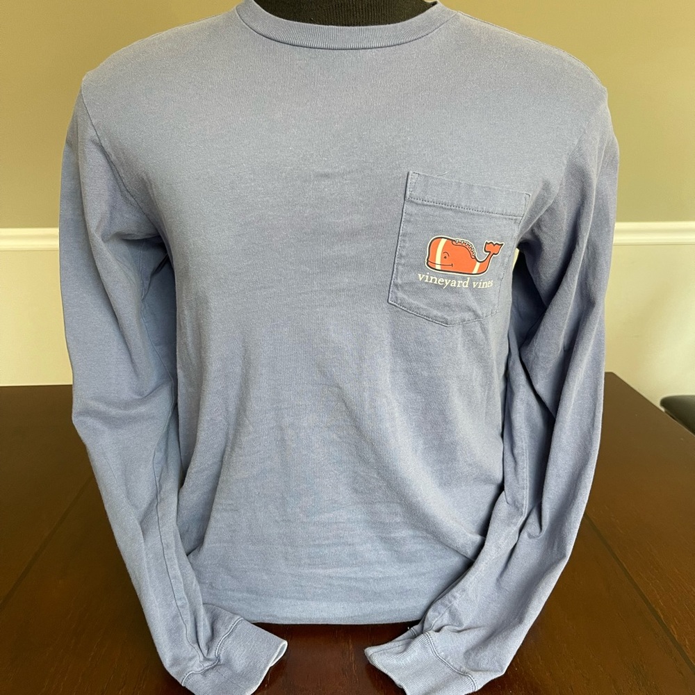 Vineyard Vines football whale slate blue long sleeve T-shirt in XS